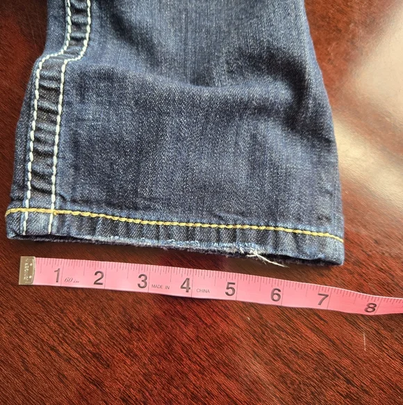 The Ultimate Y2K Throwback: Silver Jeans Co. "Santorini" Capris ✨ - Picture 6 of 10